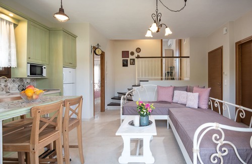 Agios Nikolaos Apartment | Rizes House- Elia Luxury Apartment