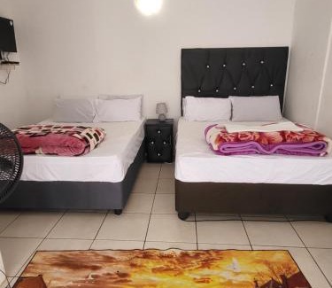 Zeerust House | RMK Guest house Zeerust