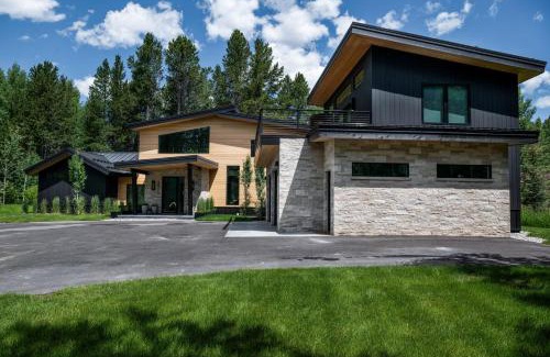 Moose Wilson Road House | RMR: Tensleep Oasis Home in The AspensWilsonWY