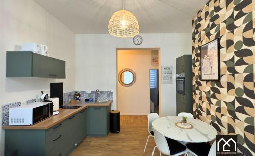 Boulogne-Centre Apartment | Ro'Cam Spot - Hyper Centre, Cour, parking