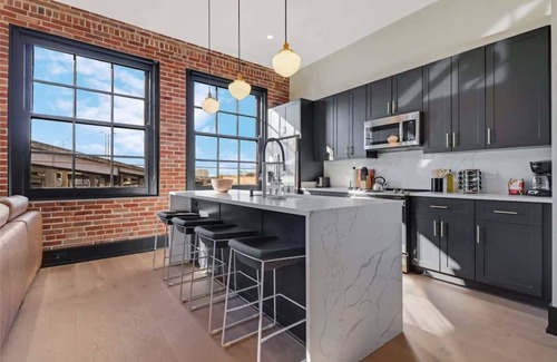 Arts/Warehouse District House | Roami at The Lola | Near French Qtr. | 2 Bedroom