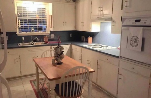 Murfreesboro House | Robins Nest "The Best Nest In Town"