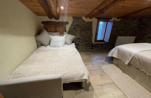 Fogars de Montclus Villa | Roca negra Montseny