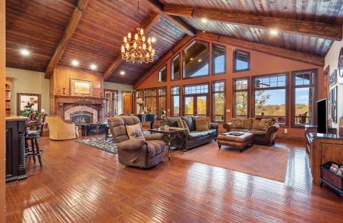 Branson Theater District House | Rock Canyon Resort Trio