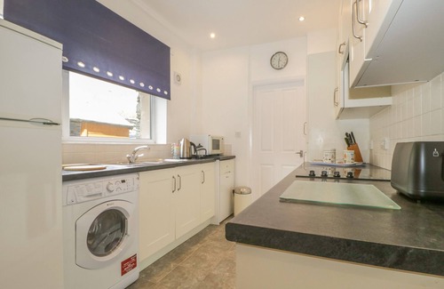 Borrowdale House | ROCK COTTAGE, character holiday cottage, with open fire in Keswick