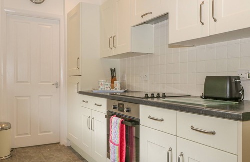 Borrowdale House | ROCK COTTAGE, character holiday cottage, with open fire in Keswick