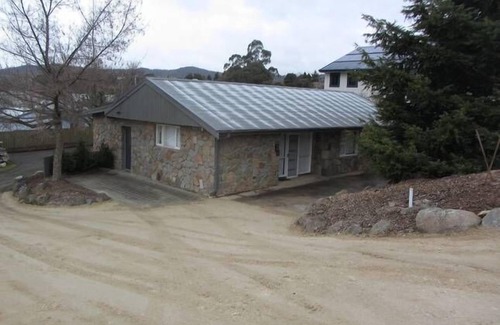 Jindabyne Apartment | Rock On Cottage Jindabyne