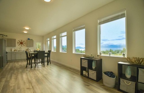Kachemak House | Rockfish Retreat at Kachemak Bay Kabins