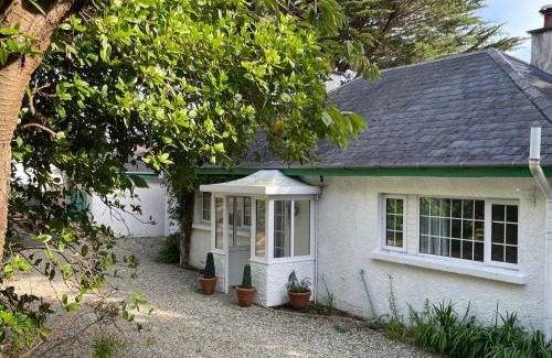 Newry House | Rocklea Seaside Cottage