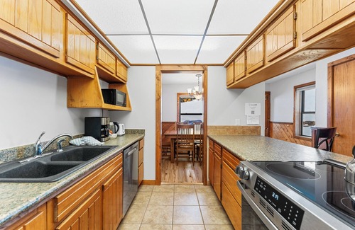 Historic District Villa | Rockridge #59