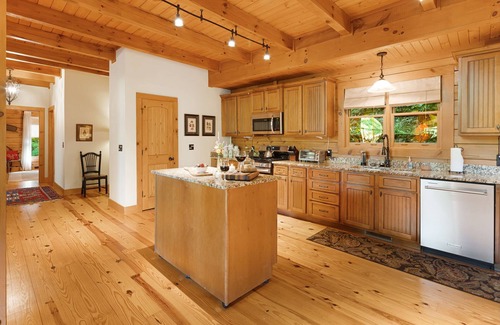 Black Mountain House | Rocky Mountain Private Creek Fire Pit