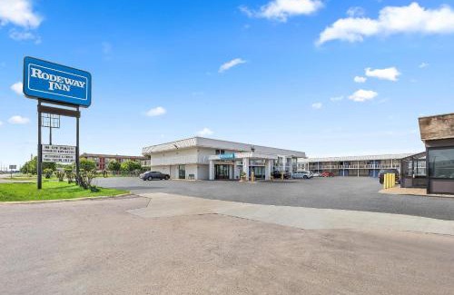 West Memphis Hotel | Rodeway Inn