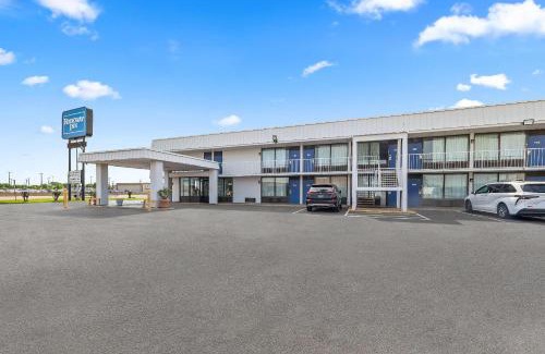 West Memphis Hotel | Rodeway Inn