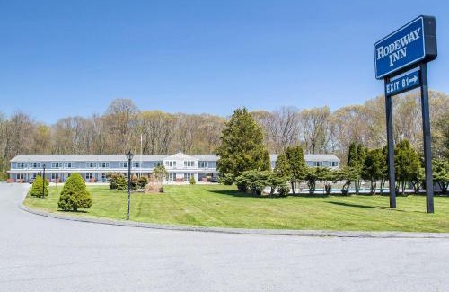 Waterford Hotel | Rodeway Inn Waterford - New London