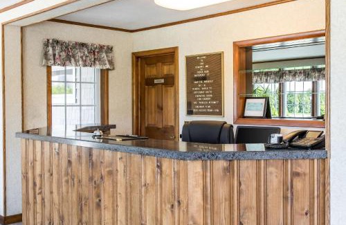 Waterford Hotel | Rodeway Inn Waterford - New London