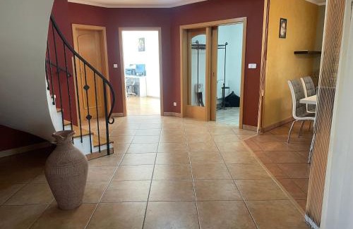 Golcuv Jenikov Villa | Rodinný dům Divišov u Benešova, Na Spravedlnosti 276