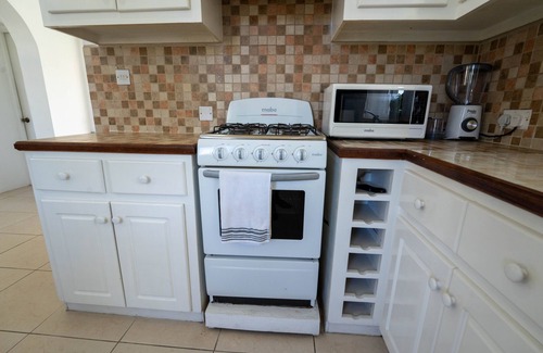 Rodney Bay Condo | Rodney Bay Retreat! Pool, Beach, Quiet, with Laundry