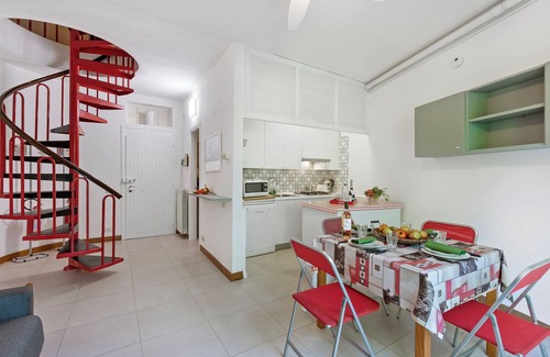 Ispra Apartment | Rododendro Rosso, Ispra, Italy