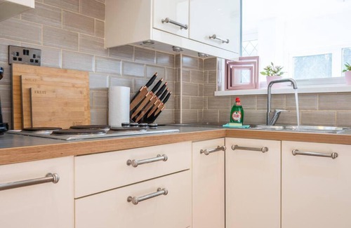 Rogerstone House | Rogerstone House by Tŷ SA