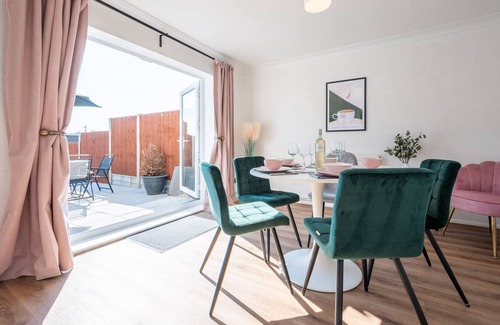 Rogerstone House | Rogerstone House by Tŷ SA