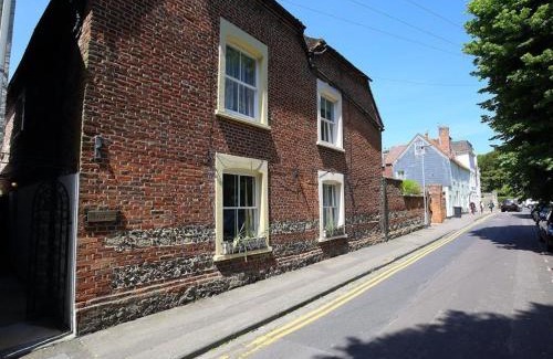 Salisbury House | Rojoy