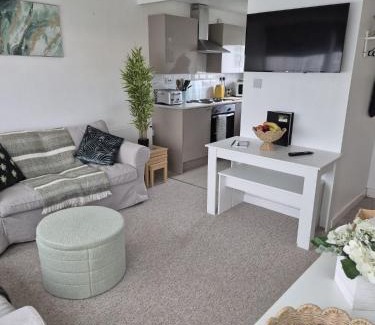 Great Yarmouth Resort | Roma's Retreat chalet, Hemsby