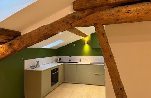 Carnot - Gailleton Apartment | Romance