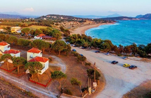 Pylos-Nestoras Apartment | Romanos Beach Villas