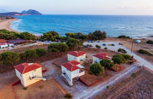 Pylos-Nestoras Apartment | Romanos Beach Villas