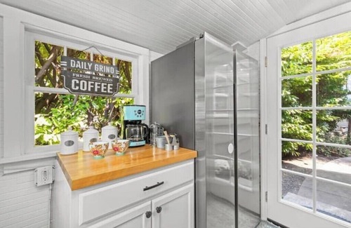 West Hills House | Romantic 1930s Beach Cottage