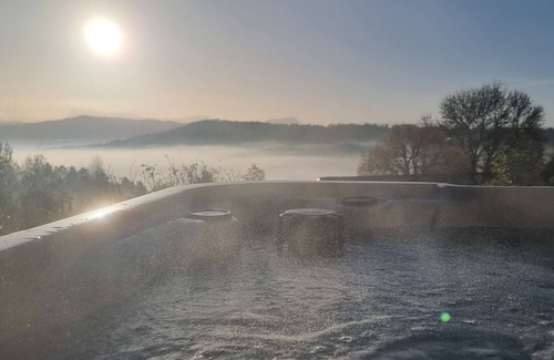Etoile-sur-Rhone House | Romantic 2* getaway with private Jacuzzi and breathtaking views