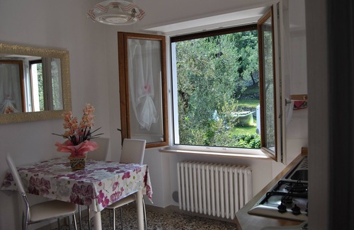Cassone Apartment | Romantic apartment with wonderful lake view parking space wi-fi tv sat