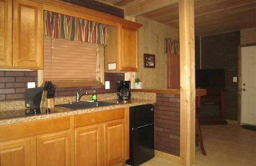 Inverness House | Romantic Cabin Incredible for Outdoor Activities in Inverness, Florida