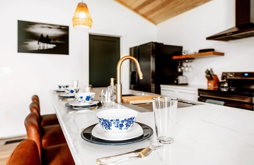 Kinnakeet Cottage | Romantic Couples OBX Winter Getaway-2 Bedroom Cottage-Short Walk2Beach,Hot- Tub