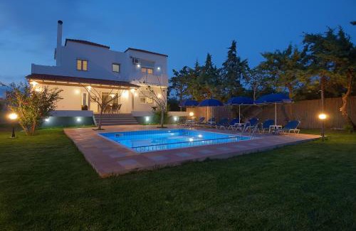 Kato Gouves Villa | Romantic Evas Cottage