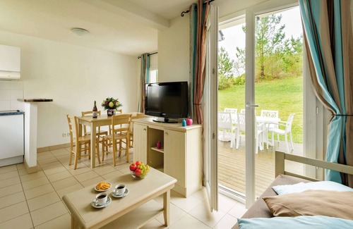Crozon House | Romantic Family Mansion