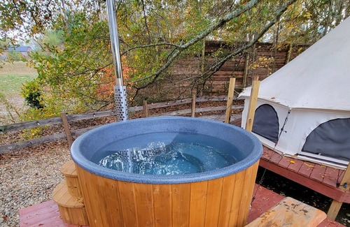 Piedmont RV Rental | Romantic Farm Getaway