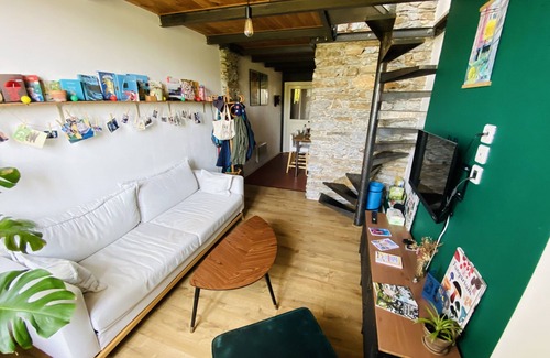 Republique - Les Ponts Apartment | Romantic getaway in the heart of Nantes