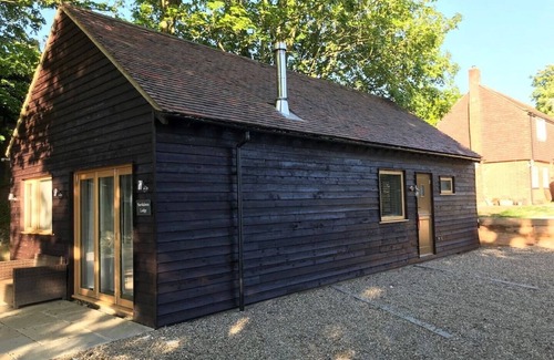 Hollingbourne House | Romantic Lodge on the Pilgrims way, Hollingbourne nestled in the Northdowns