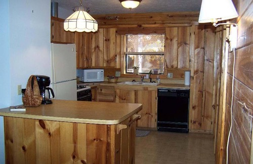 Jasper Cabin | Romantic Log Cabin near the Buffalo National River