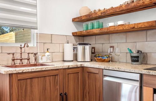 Wimberley Resort | Romantic Luxury Retreat-hot/cold pool & sauna