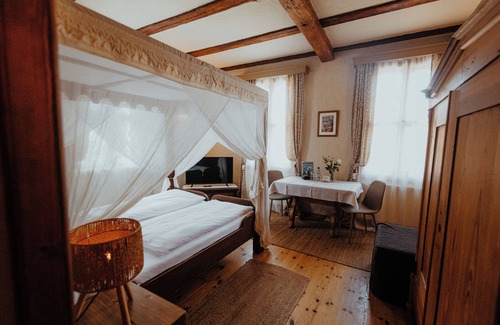 Oppurg Other | Romantic Manor Positz - Romantic Room