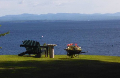 Gloversville Apartment | - Romantic or Special occasion Getaway for two w/Mountain and Lake Views.