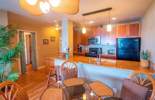 Kailua-Kona Condo | Romantic Penthouse Oceanfront Condo with AC and Fabulous Views