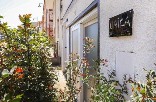 Castelsardo Historic Centre Apartment | Romantic private pool room Relax in Castelsardo