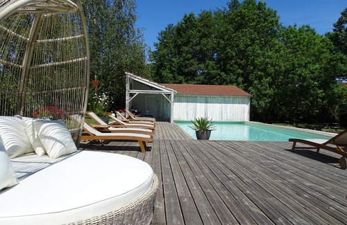 Vendieres Apartment | Romantic suite with private jacuzzi 1 hour from Paris