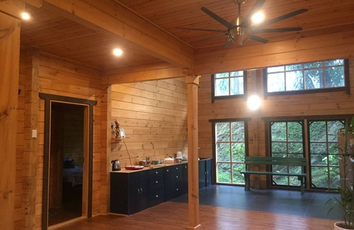 Quilandi Villa | Romantic Wooden Villa on mountain top w-pool & Jacuzzi - Luxury Amidst Nature