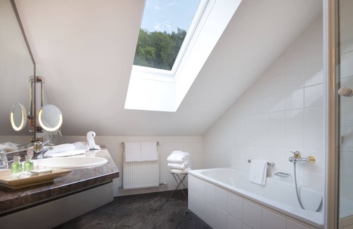 Laakirchen Hotel | Romantik Hotel Die Gersberg Alm mit Panoramablick auf Salzburg