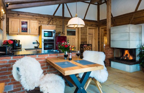 Rabenstein Apartment | Romantische Ferienhütte mit Eigenem Wellnessbereich