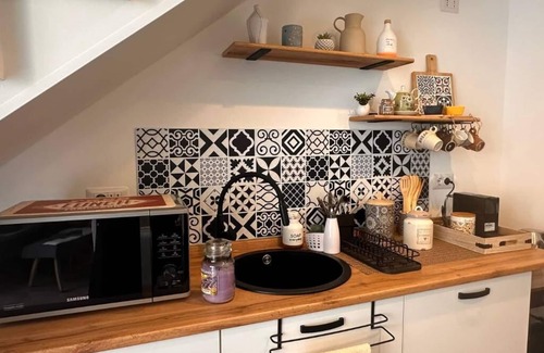 Giovinazzo Apartment | Romaseven, cozy a stone's throw from the sea and the historic center